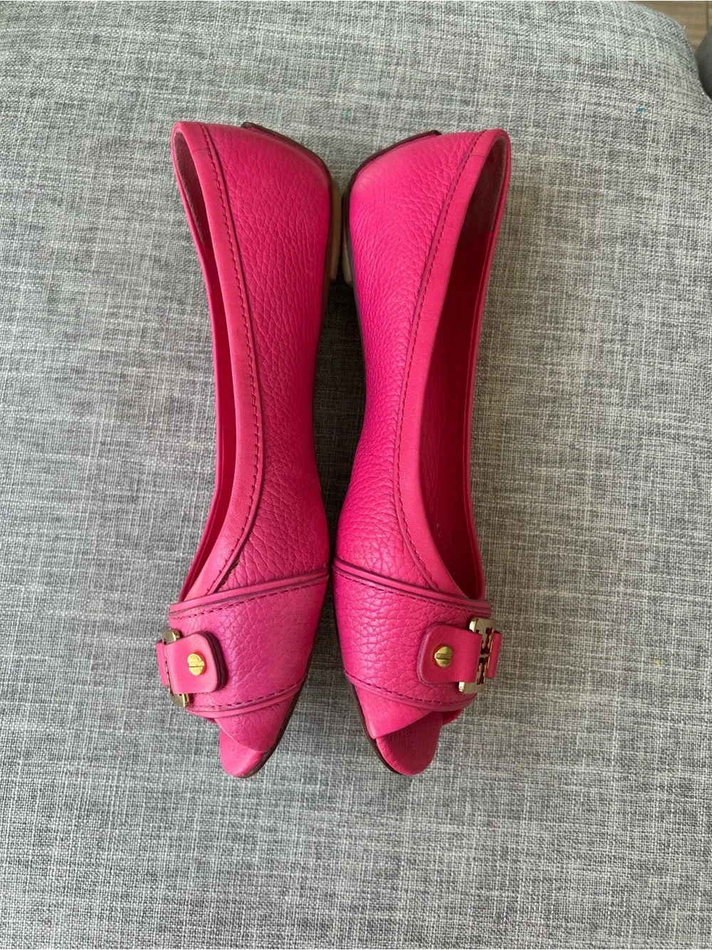 Tory Burch Pink Textured Leather Clines